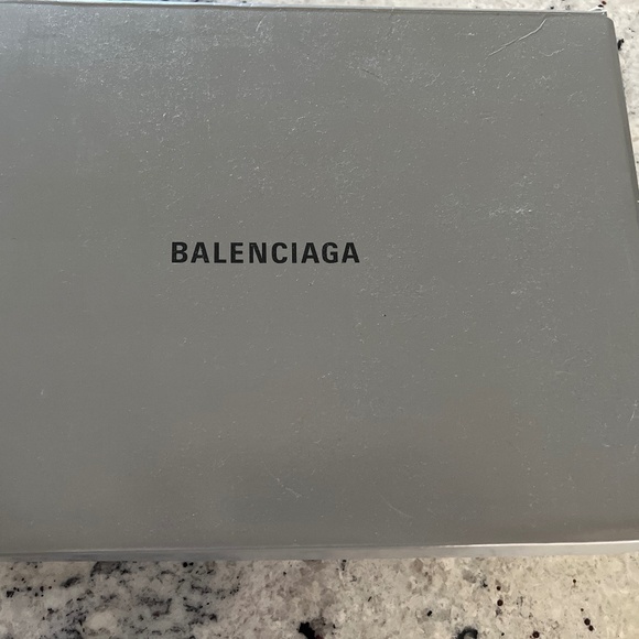 Balenciaga triple s clear sole monocolor - Picture 2 of 7